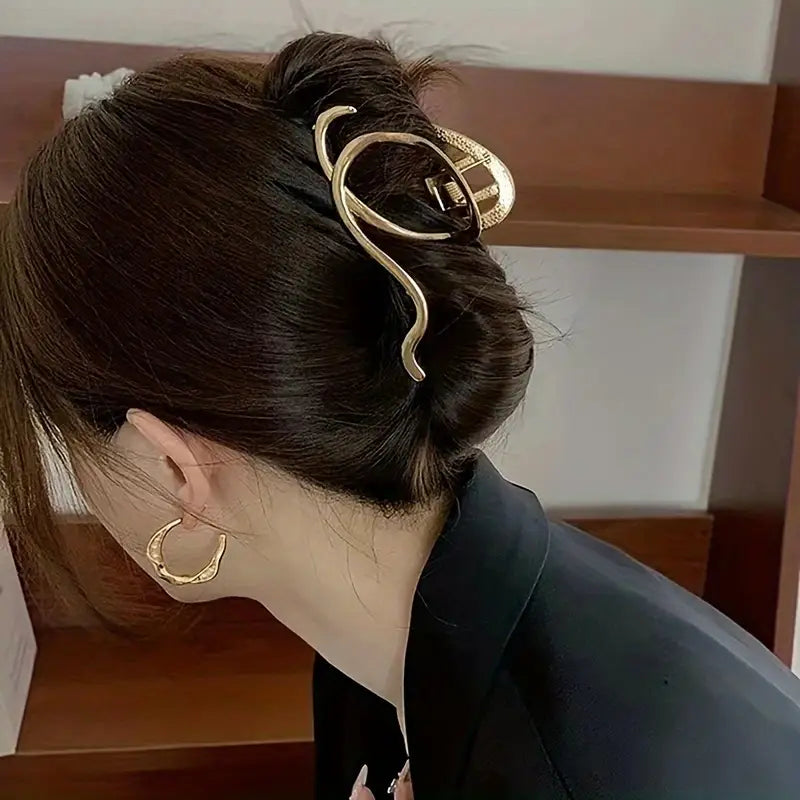 Minimalist Golden Hair Claw