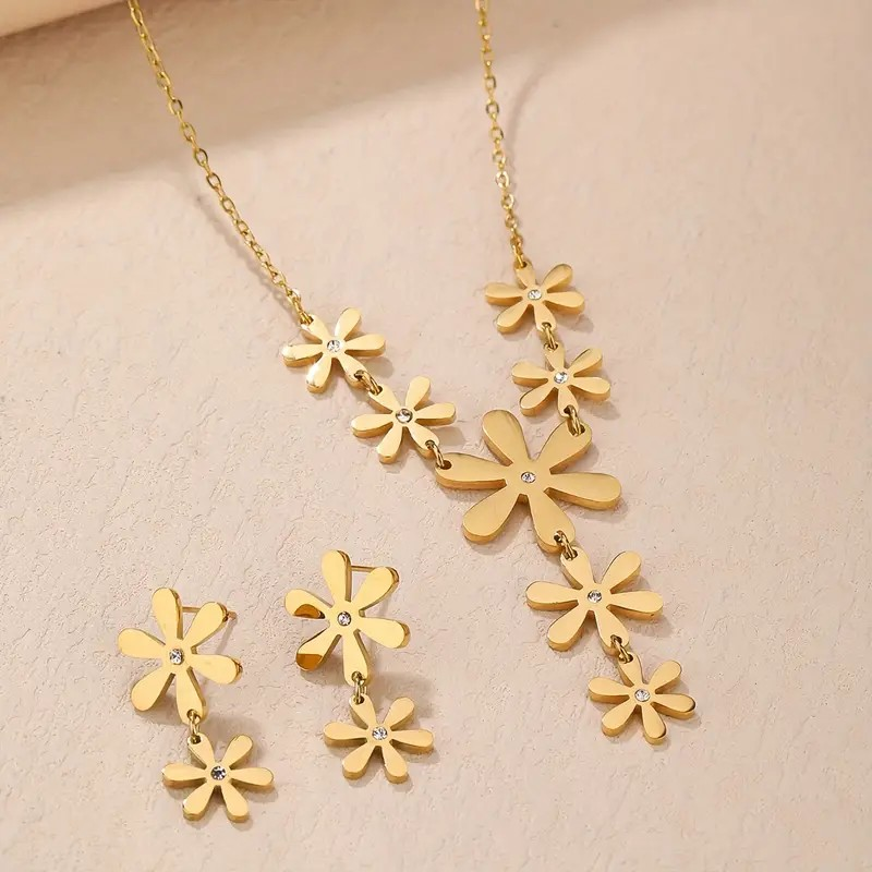 Snowflake Pendant Necklace & Earrings With Sparkling Rhinestones