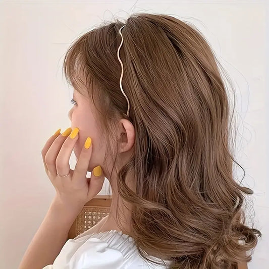 Minimalist Wavy Headband - Golden tone