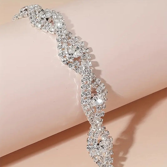 Rhinestone Claw Chain Bracelet